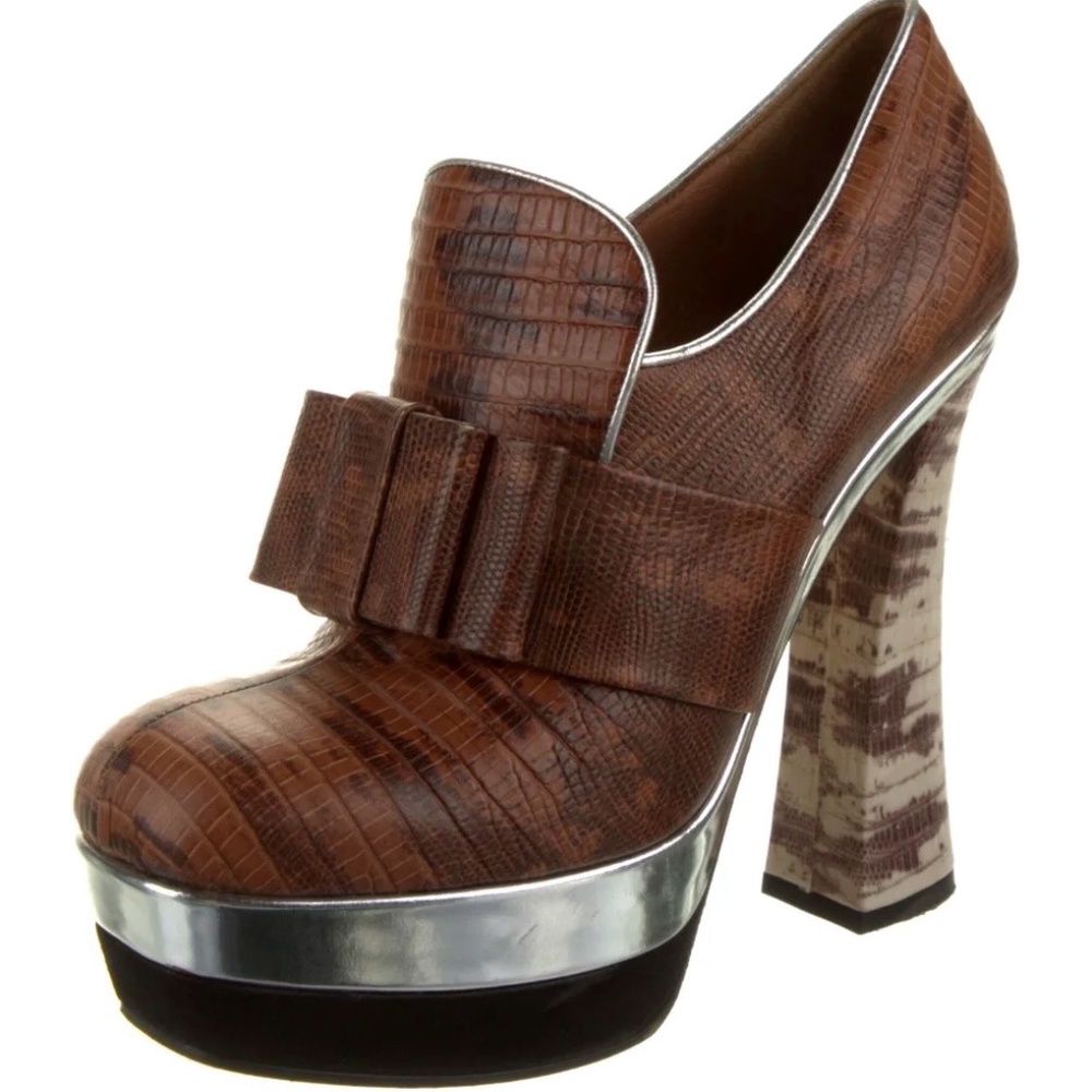 Miu Miu Leather Bow Accents Pumps